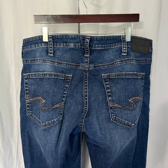 Silver Jean's Men's dark blue wash Craig Bootleg relaxed Blue Jeans 38 x 34 EUC - Picture 7 of 8